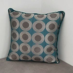 Home Centric 16x16 Throw Pillow
